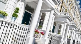 Foreign Buyers Pay More for UK Homes